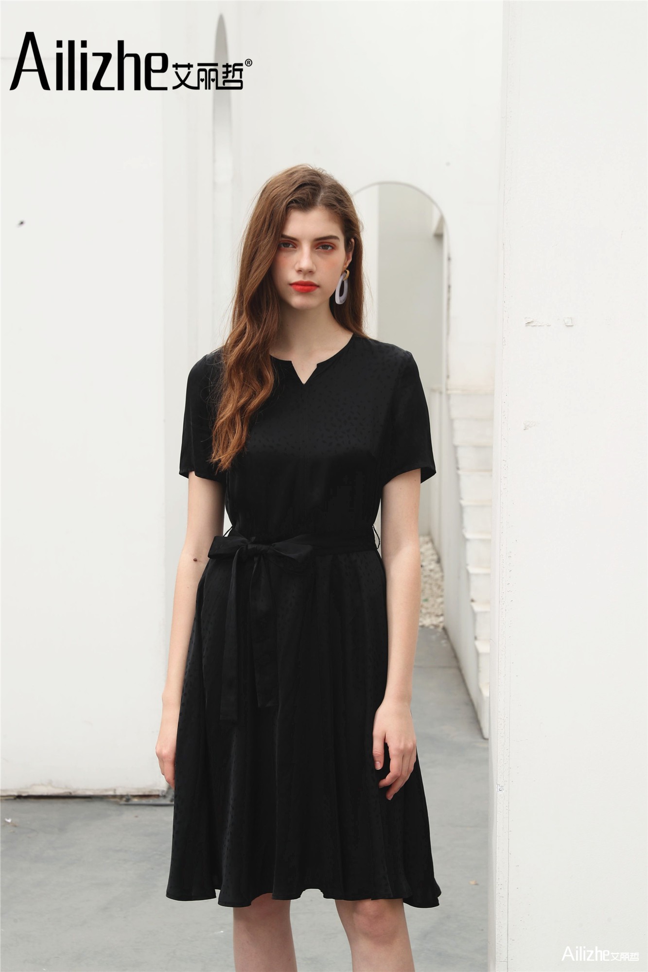 艾丽哲女装
