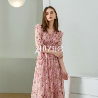 新品上市 | 春天就要穿小裙子呀！温柔又优雅！