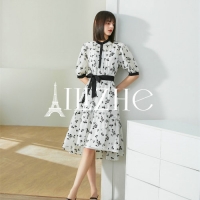 店铺经营 | 女装导购如何向顾客推荐合适的春夏新品？