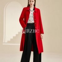 秋季的日常搭配如何穿出精致感？