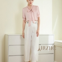 时尚穿搭 | 夏季白色长裤怎么搭配更时尚？