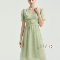 时尚穿搭 | 明媚盛夏，俏皮女孩清新治愈穿搭