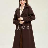 冬日深色系叠穿法则：穿出优雅知性女人味