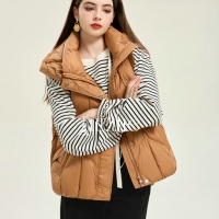 时尚穿搭 | 这个不艳俗的圣诞节，解放女孩穿搭的无限想象力