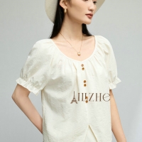 清爽夏日进行时，艾丽哲穿搭风尚