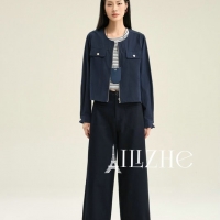 2025 秋冬穿搭新宠——墨蓝色，把 “富贵优雅” 焊在身上