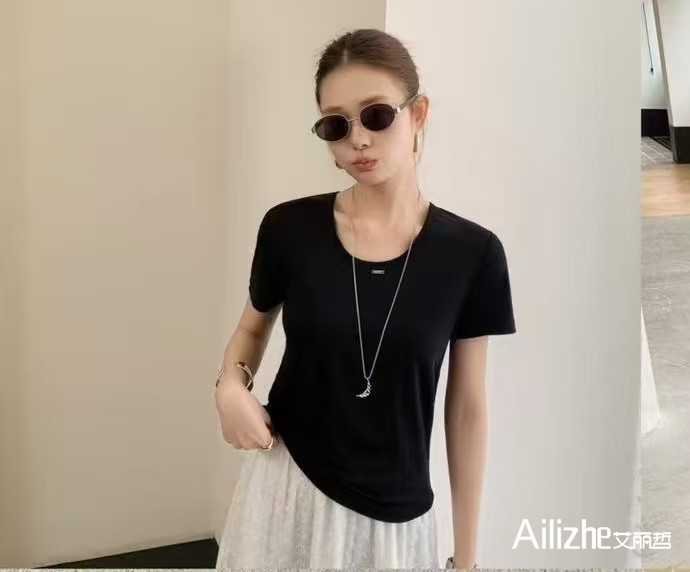 艾丽哲女装