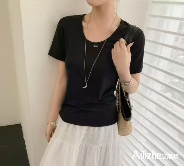 艾丽哲女装